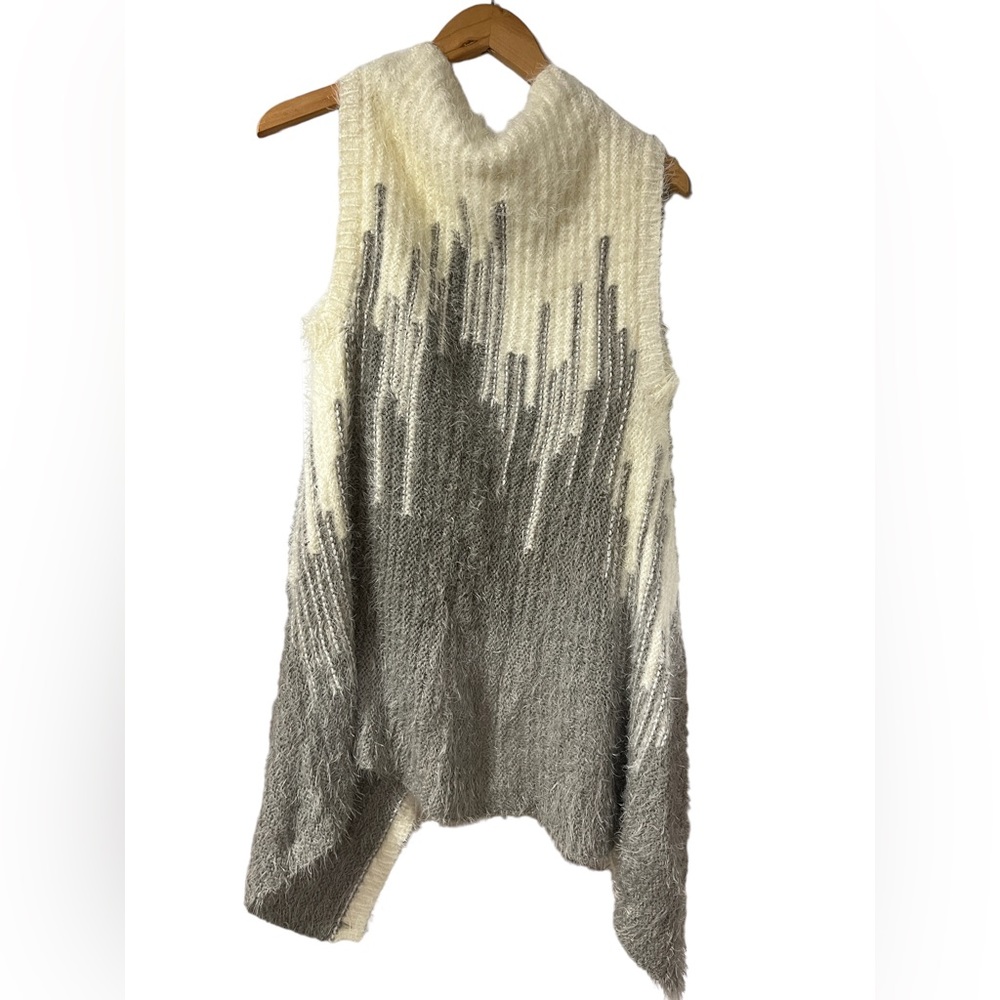 Eyelash Knit Waterfall Collar Vest - Picture 3 of 9